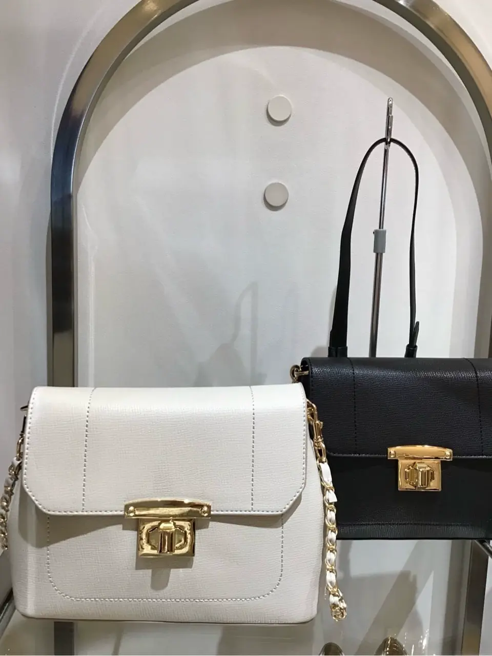 ANY SIS 今仲 コーディネート画像