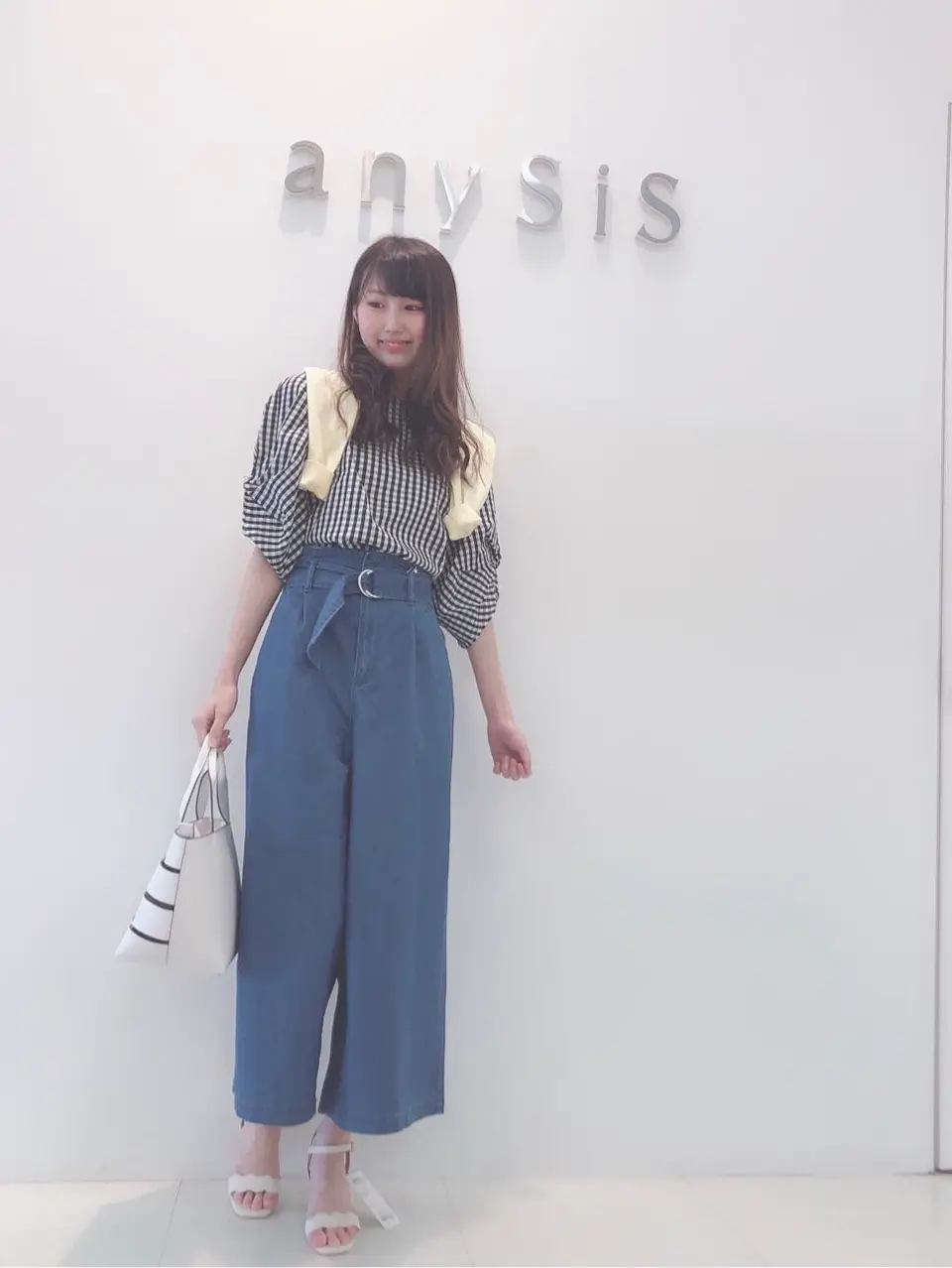 ANY SIS スタッフ コーディネート画像