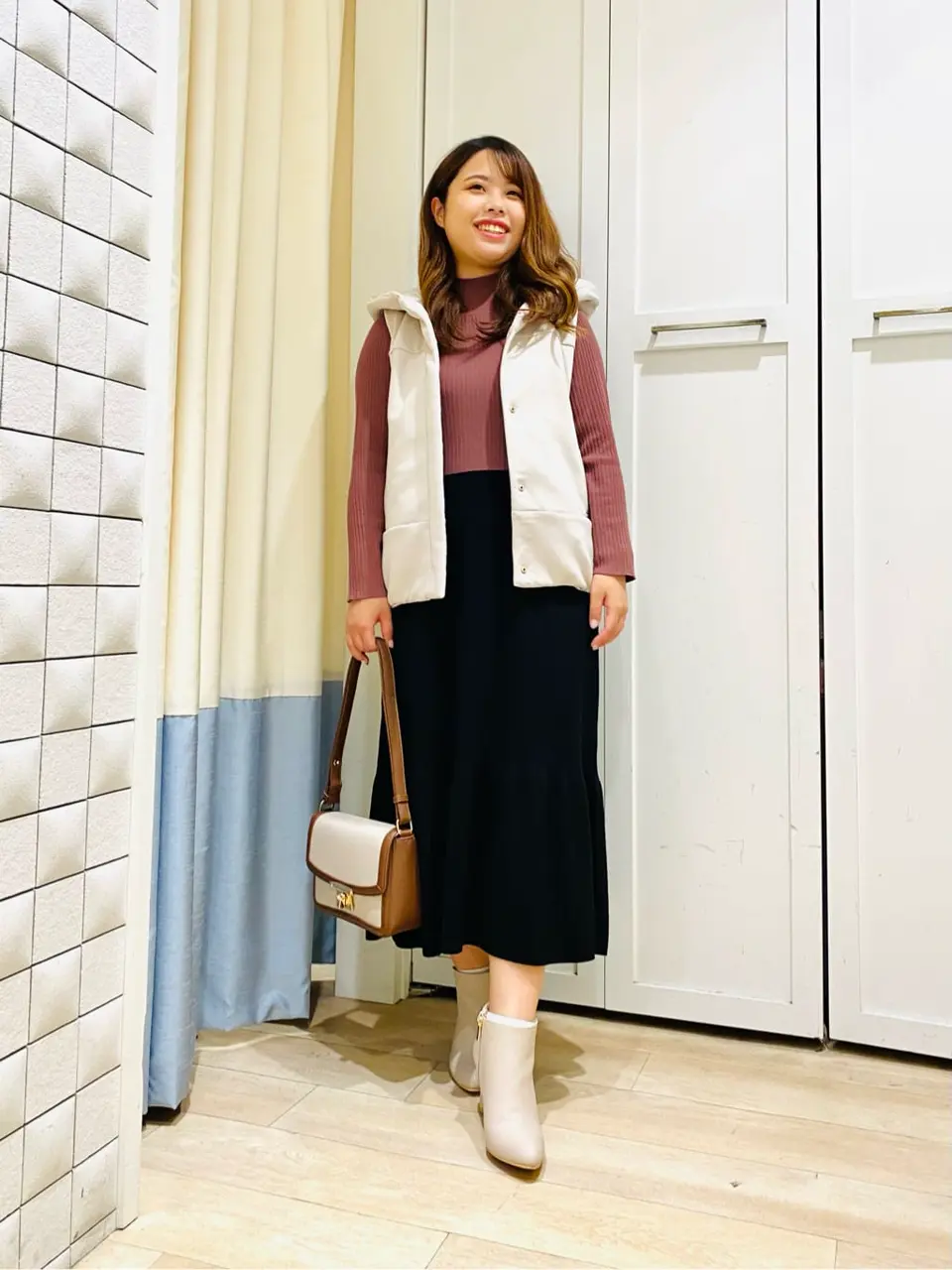 ANY SIS スタッフ コーディネート画像