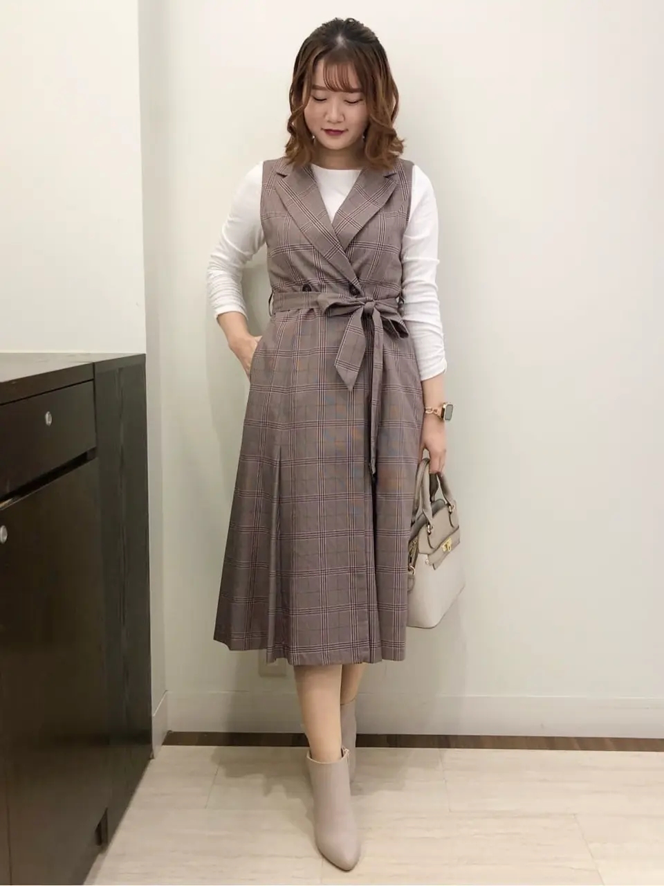 ANY SIS スタッフ コーディネート画像