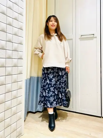 ANY SIS スタッフ コーディネート画像