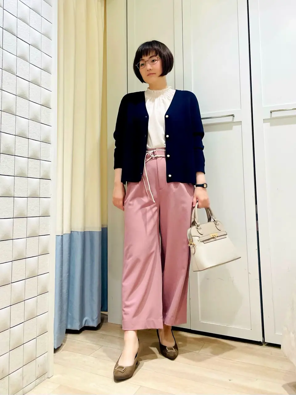 ANY SIS スタッフ コーディネート画像