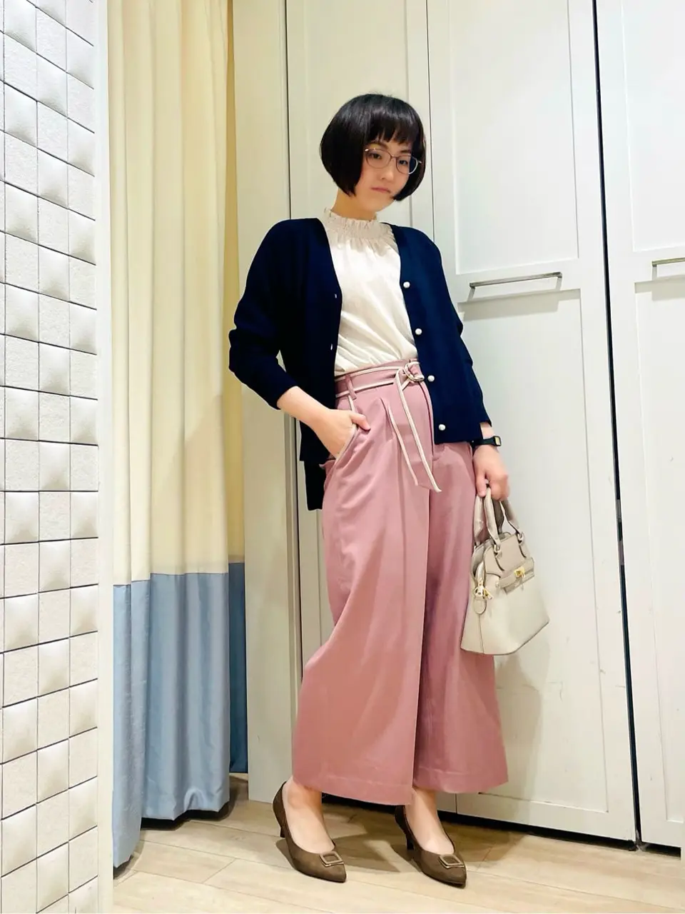 ANY SIS スタッフ コーディネート画像