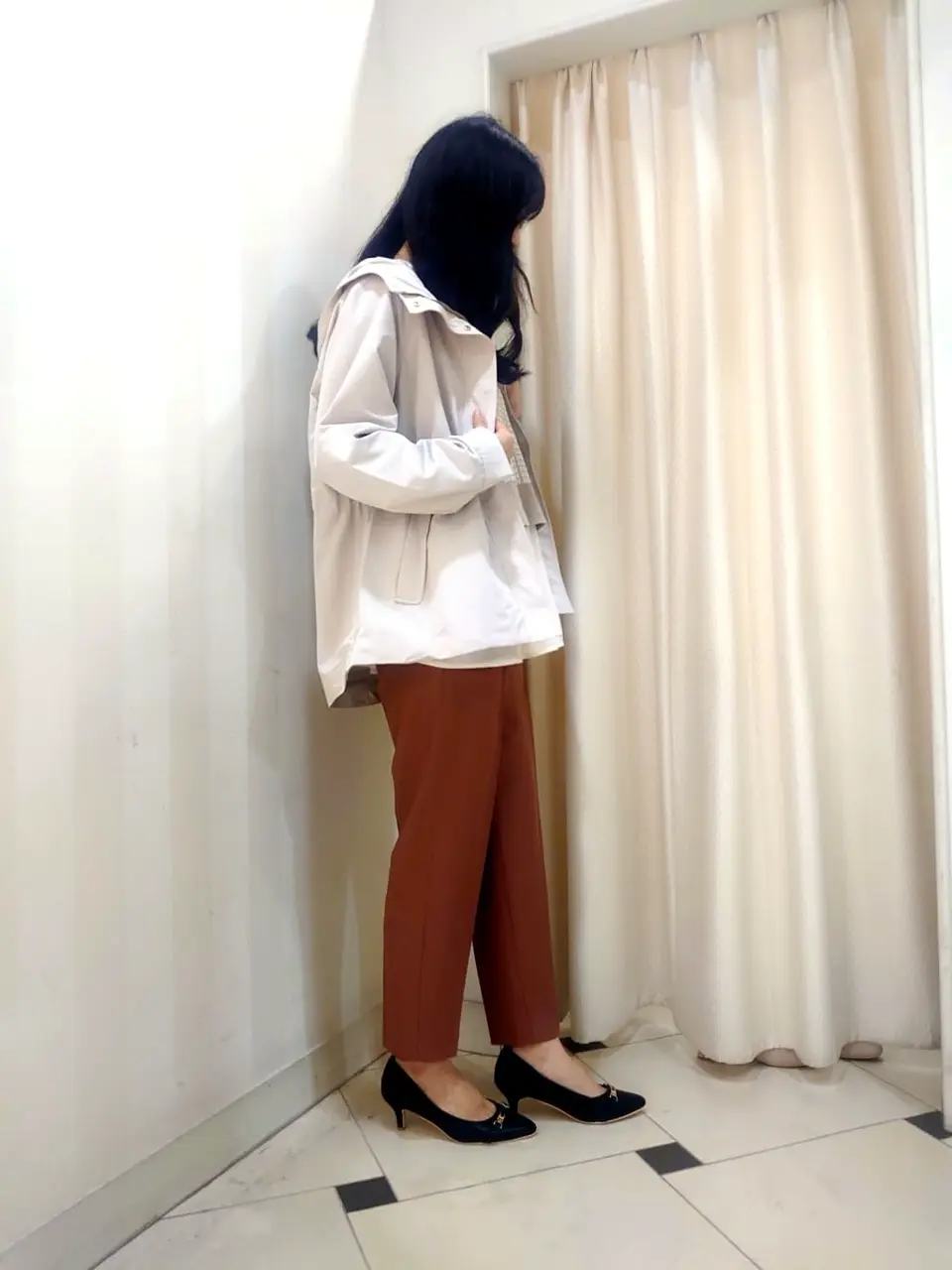 ANY SIS スタッフ コーディネート画像