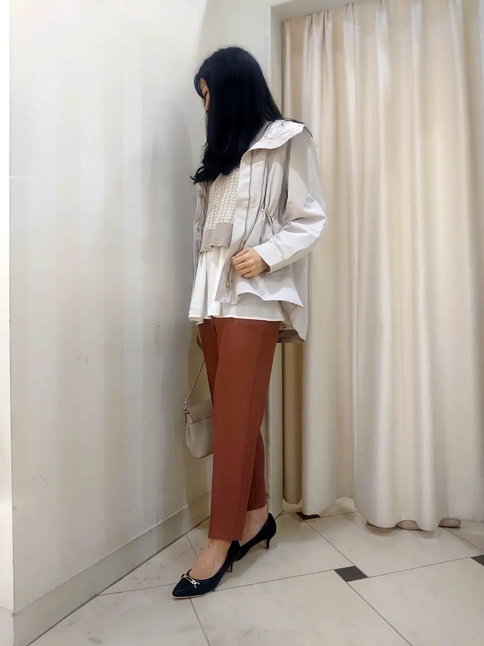 ANY SIS スタッフ コーディネート画像