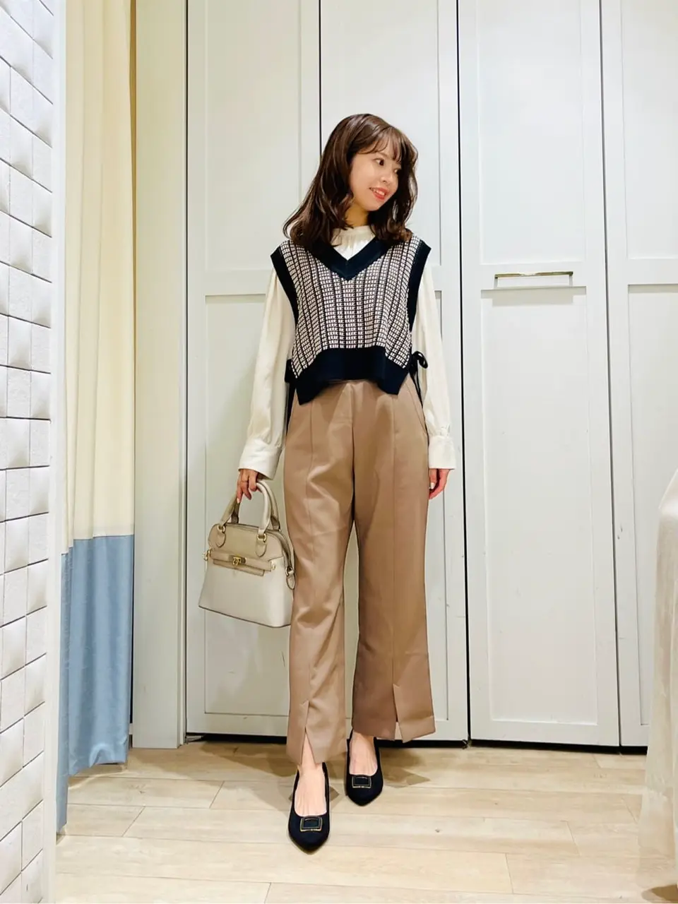 ANY SIS スタッフ コーディネート画像