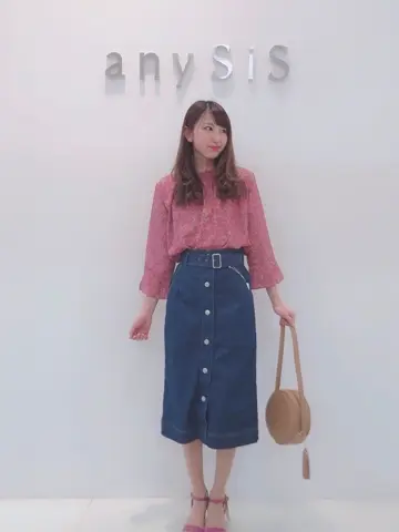 ANY SIS スタッフ コーディネート画像