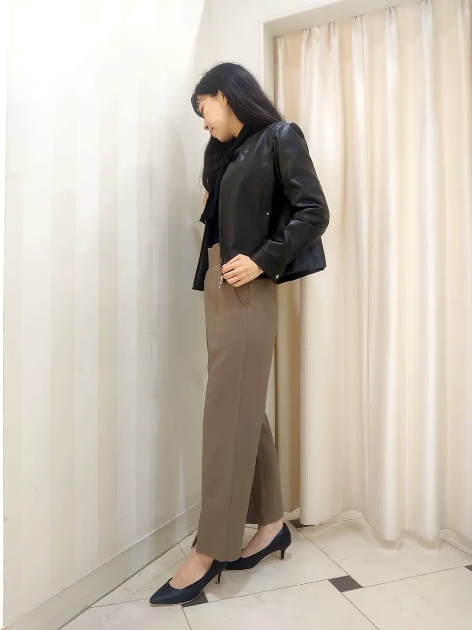 ANY SIS スタッフ コーディネート画像