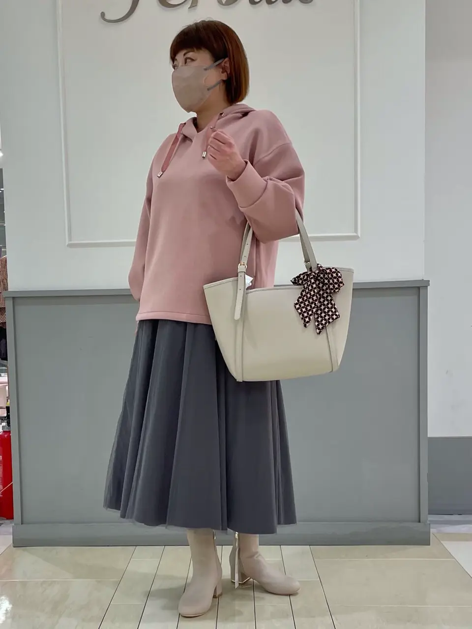 ANY SIS 堀部 コーディネート画像