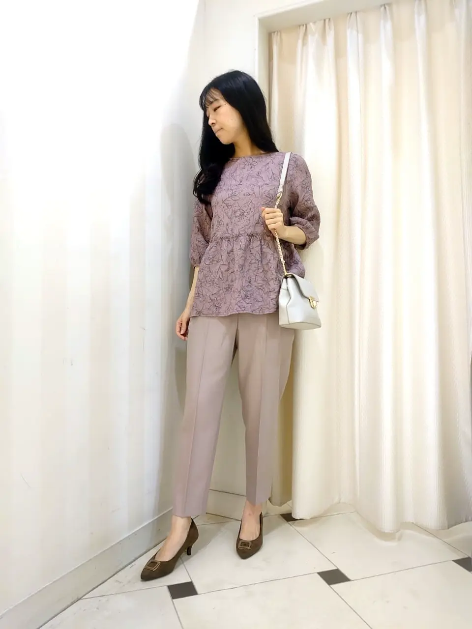 ANY SIS スタッフ コーディネート画像