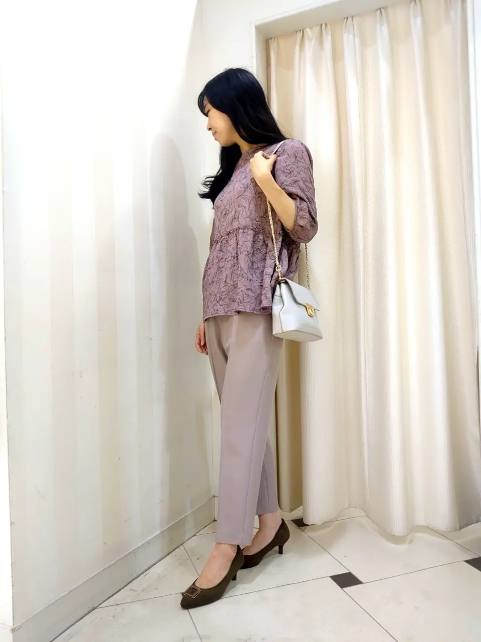 ANY SIS スタッフ コーディネート画像