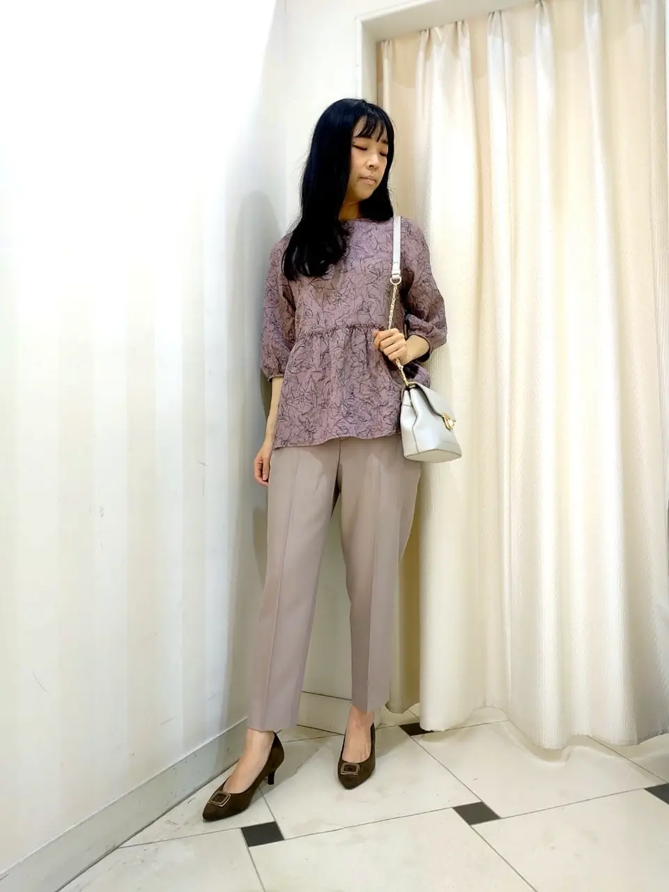 ANY SIS スタッフ コーディネート画像