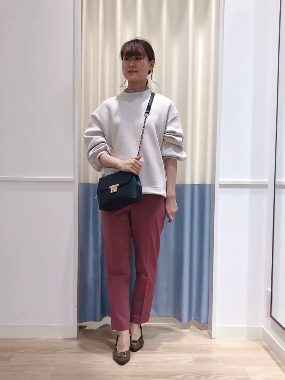 ANY SIS スタッフ コーディネート画像