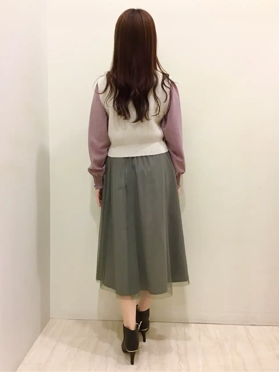 ANY SIS スタッフ コーディネート画像