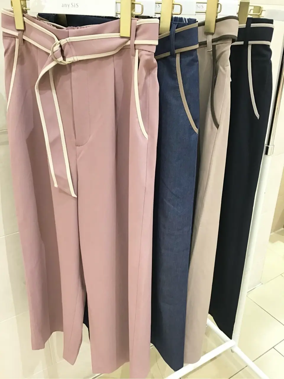 ANY SIS 今仲 コーディネート画像