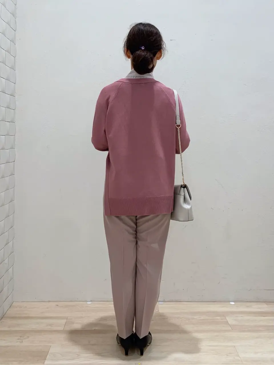 ANY SIS 西出 コーディネート画像