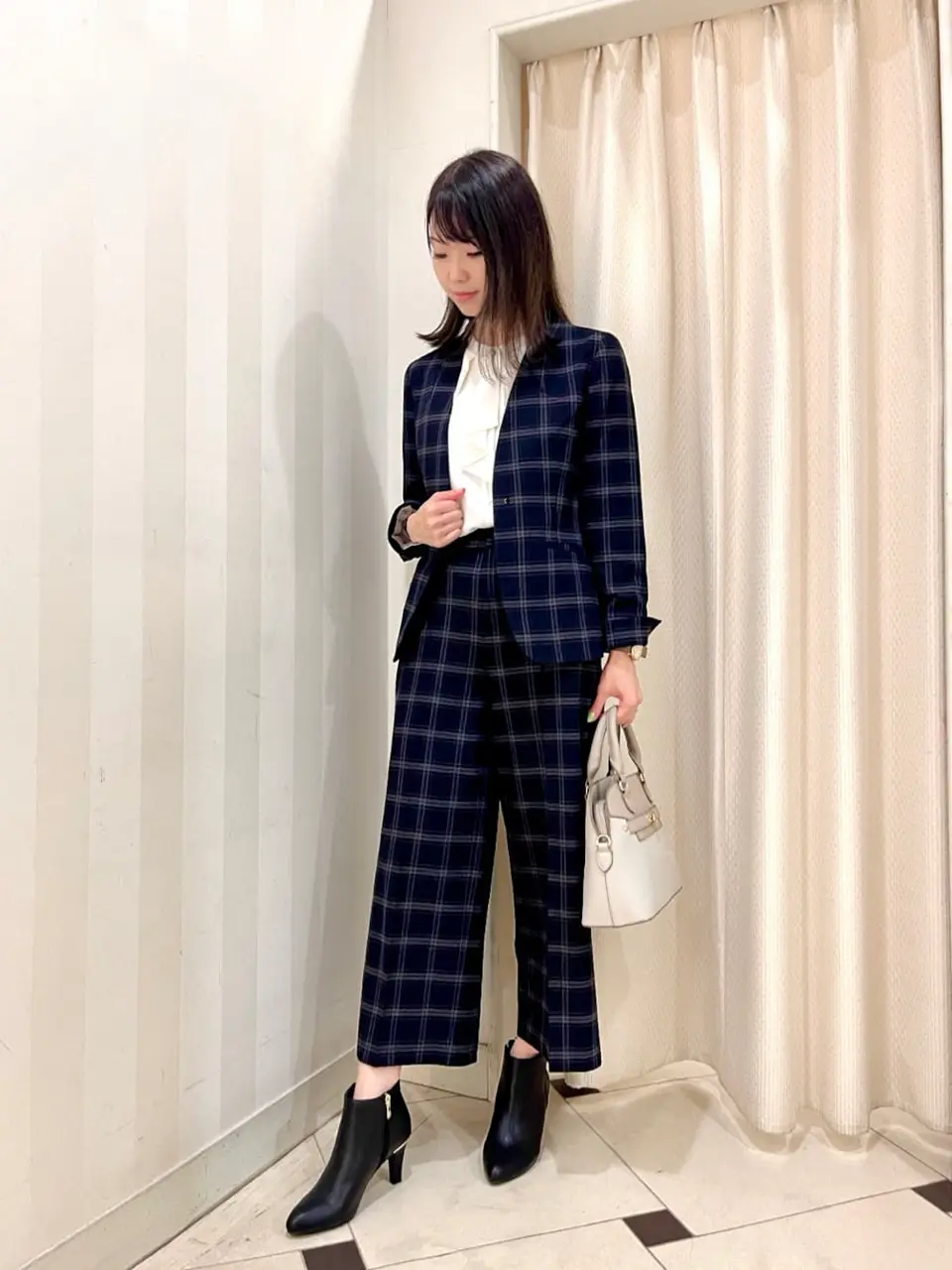 ANY SIS 金井 コーディネート画像