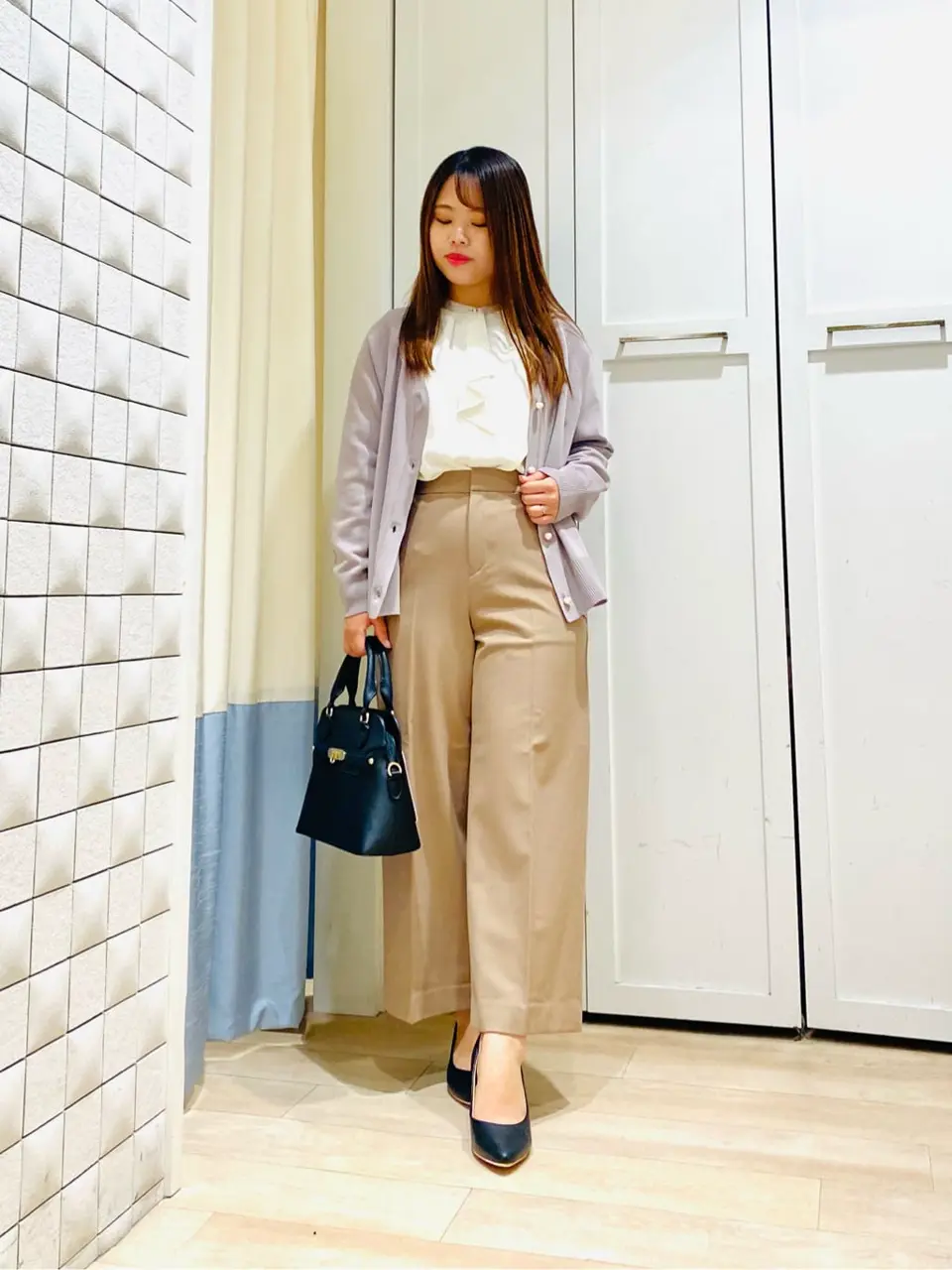 ANY SIS スタッフ コーディネート画像