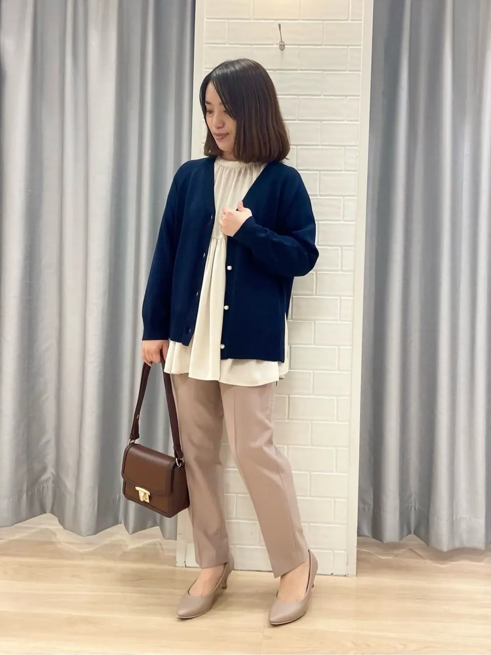 ANY SIS 丸岡 コーディネート画像