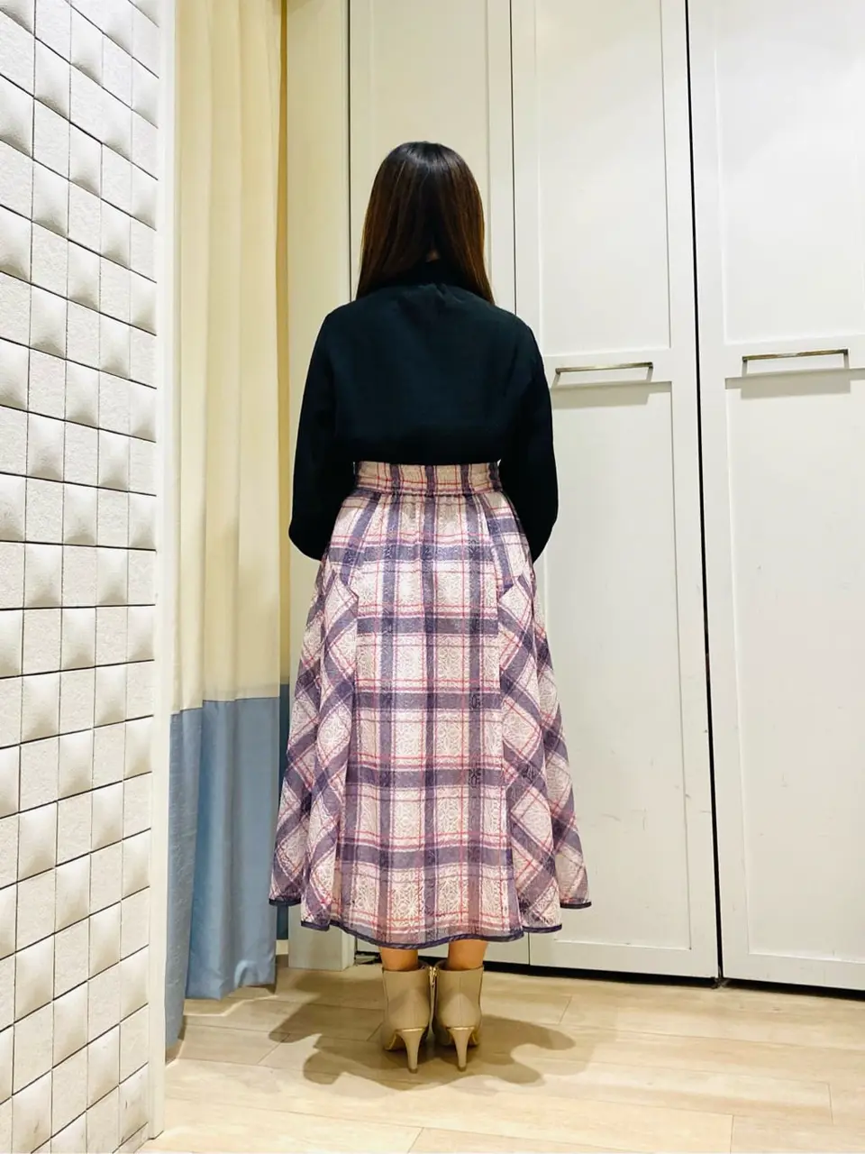 ANY SIS スタッフ コーディネート画像