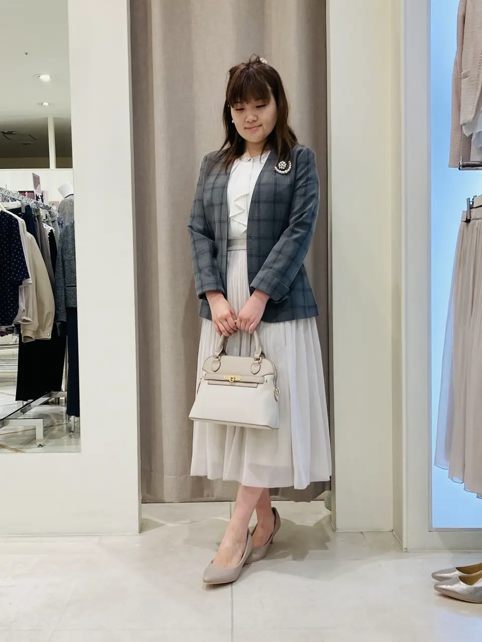 ANY SIS 川根　彩 コーディネート画像