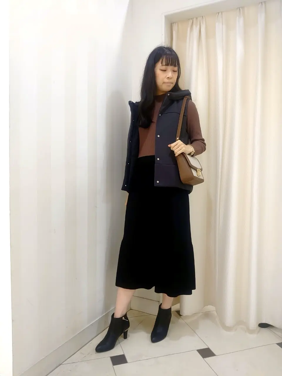 ANY SIS スタッフ コーディネート画像