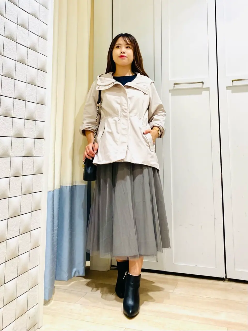 ANY SIS スタッフ コーディネート画像