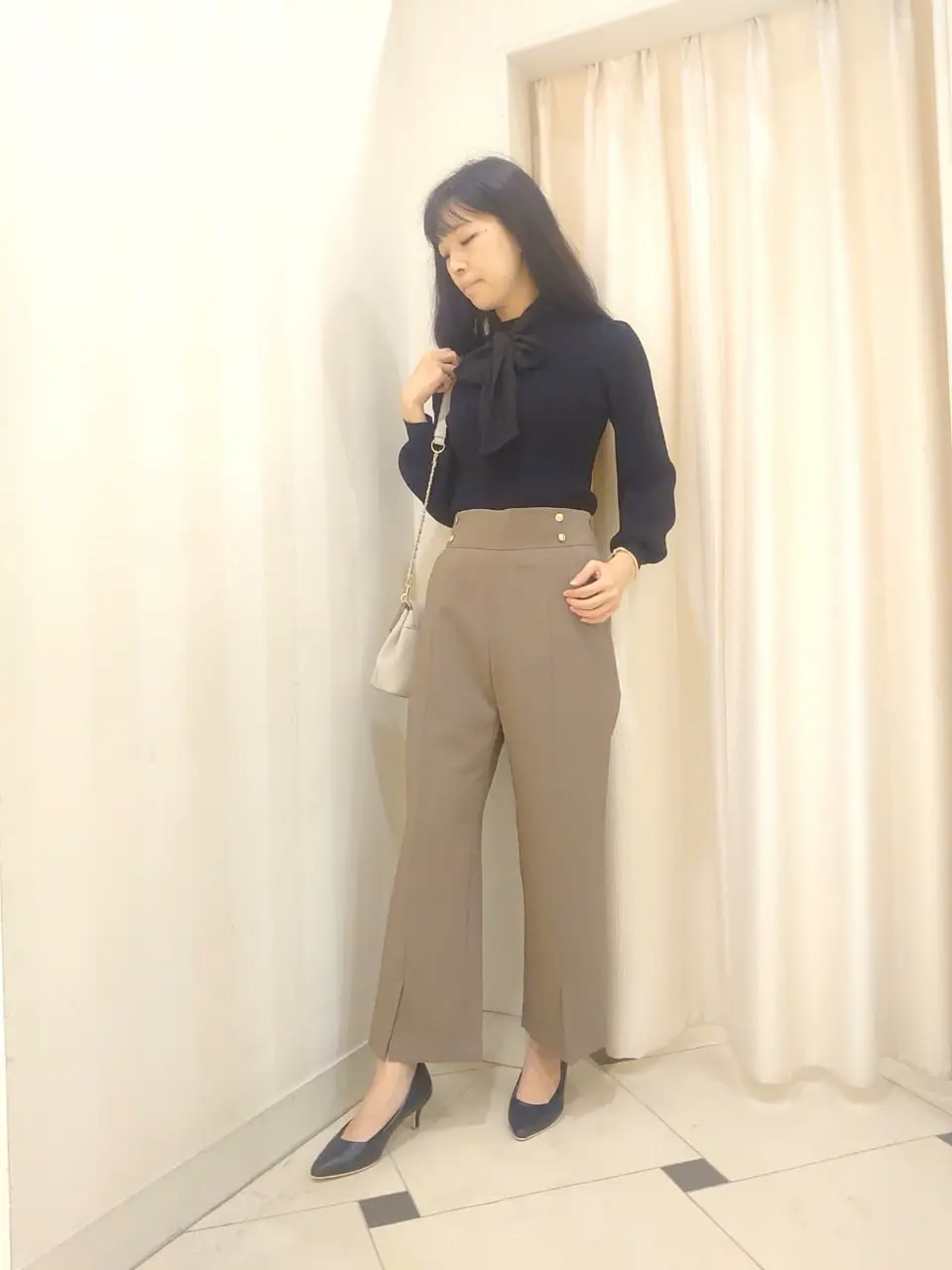 ANY SIS スタッフ コーディネート画像