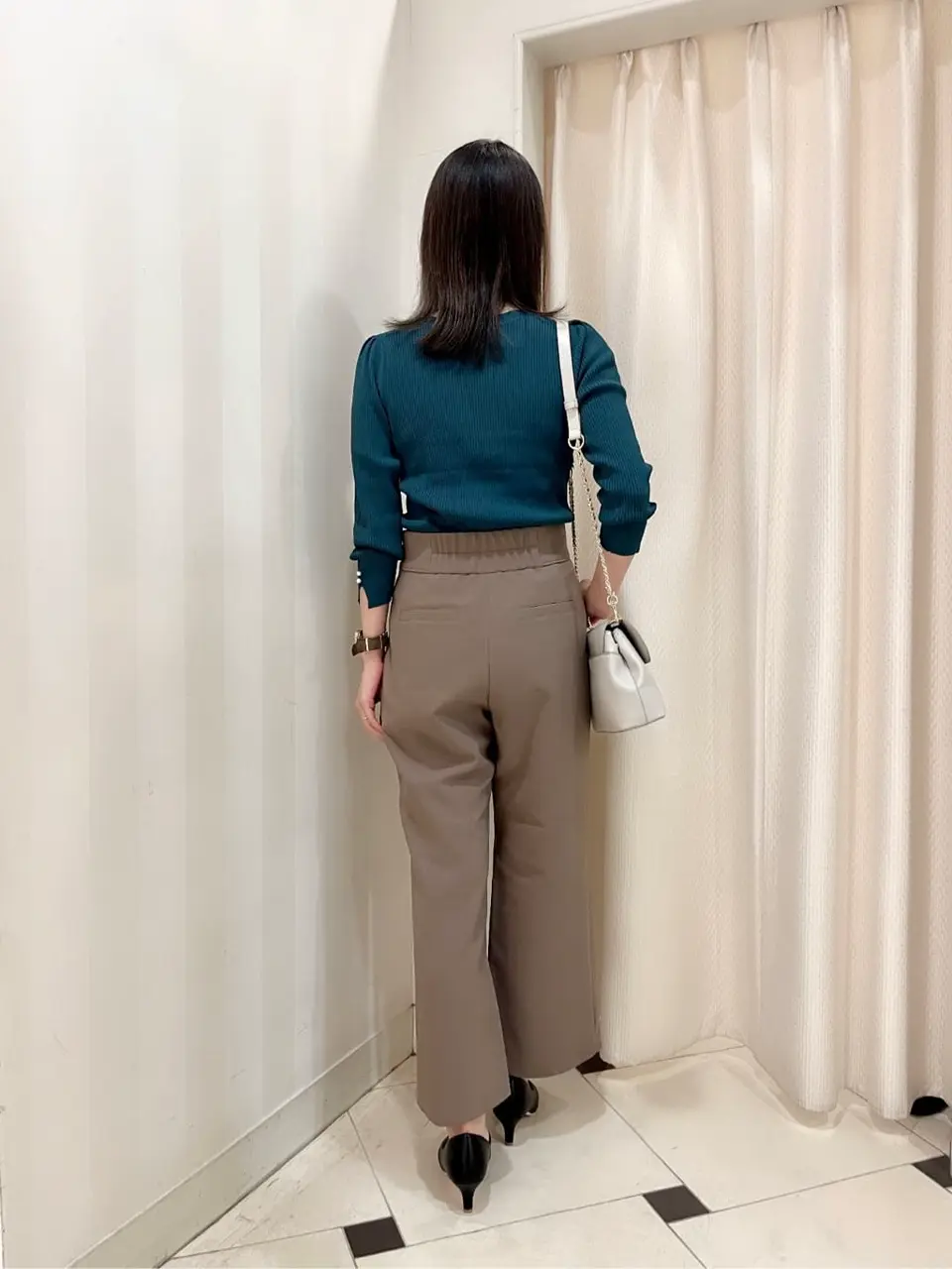 ANY SIS 金井 コーディネート画像