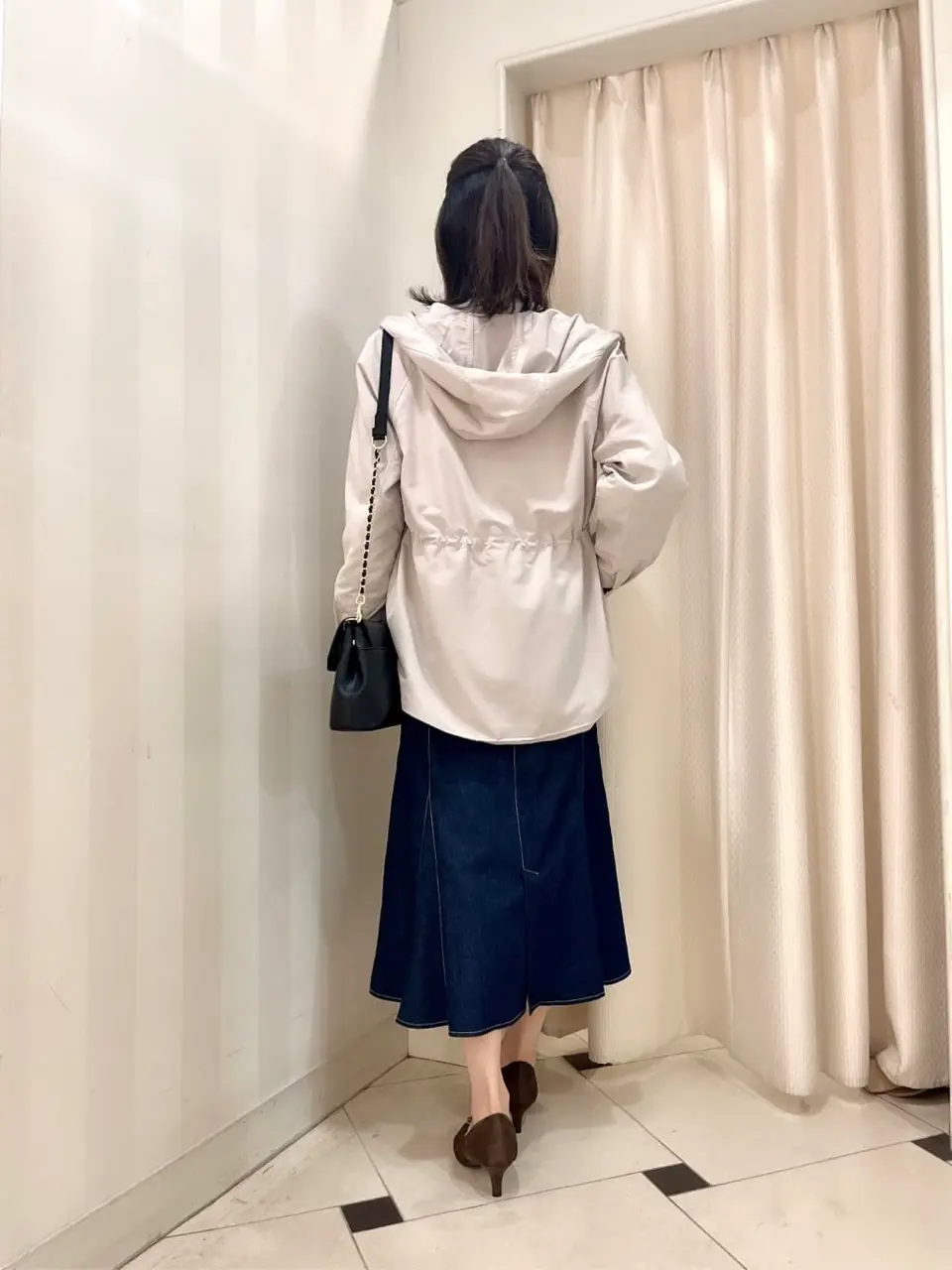 ANY SIS 金井 コーディネート画像