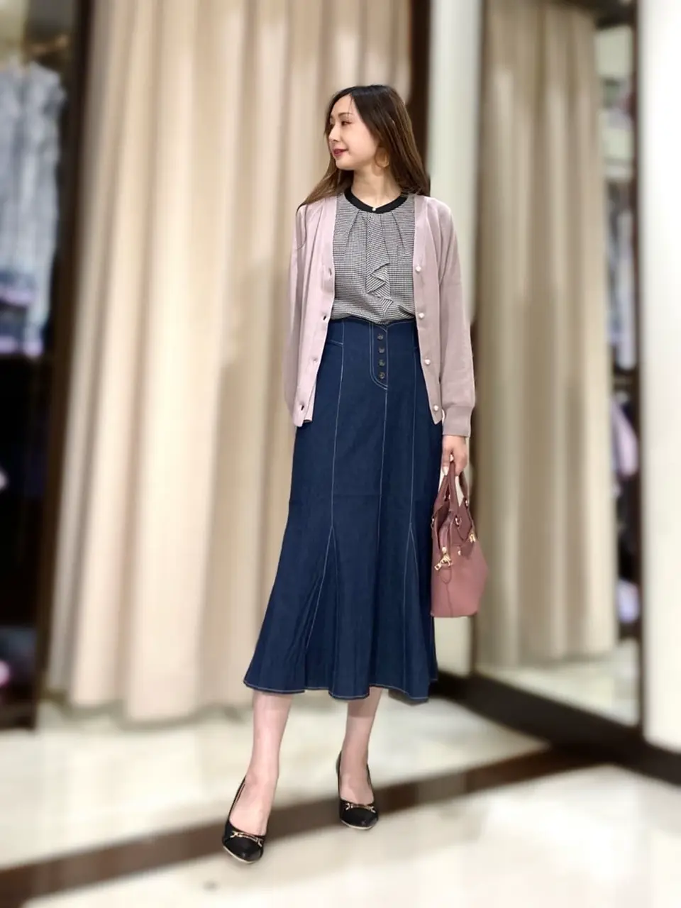 ANY SIS STAFF コーディネート画像