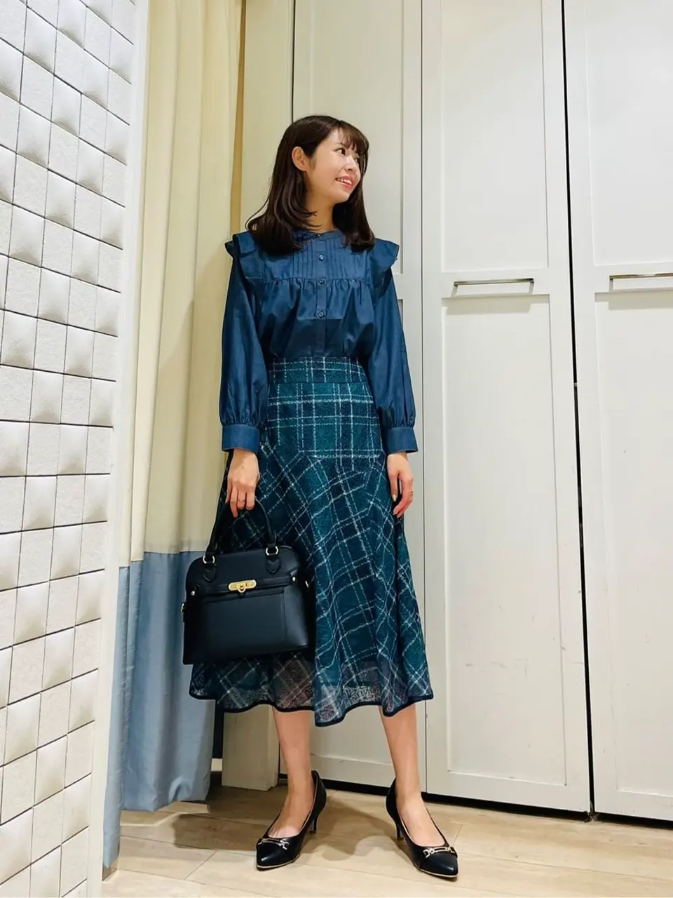 ANY SIS スタッフ コーディネート画像