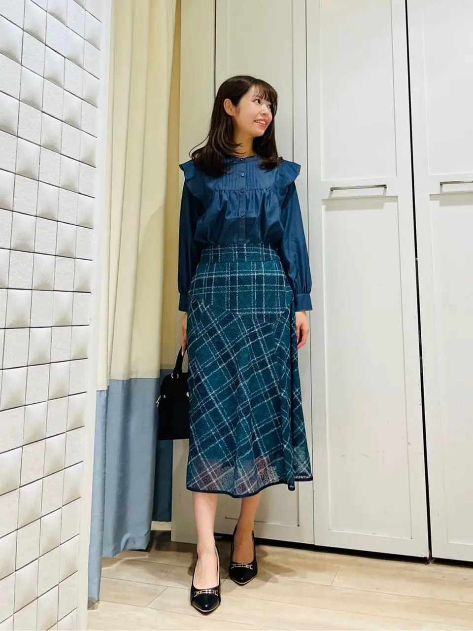 ANY SIS スタッフ コーディネート画像