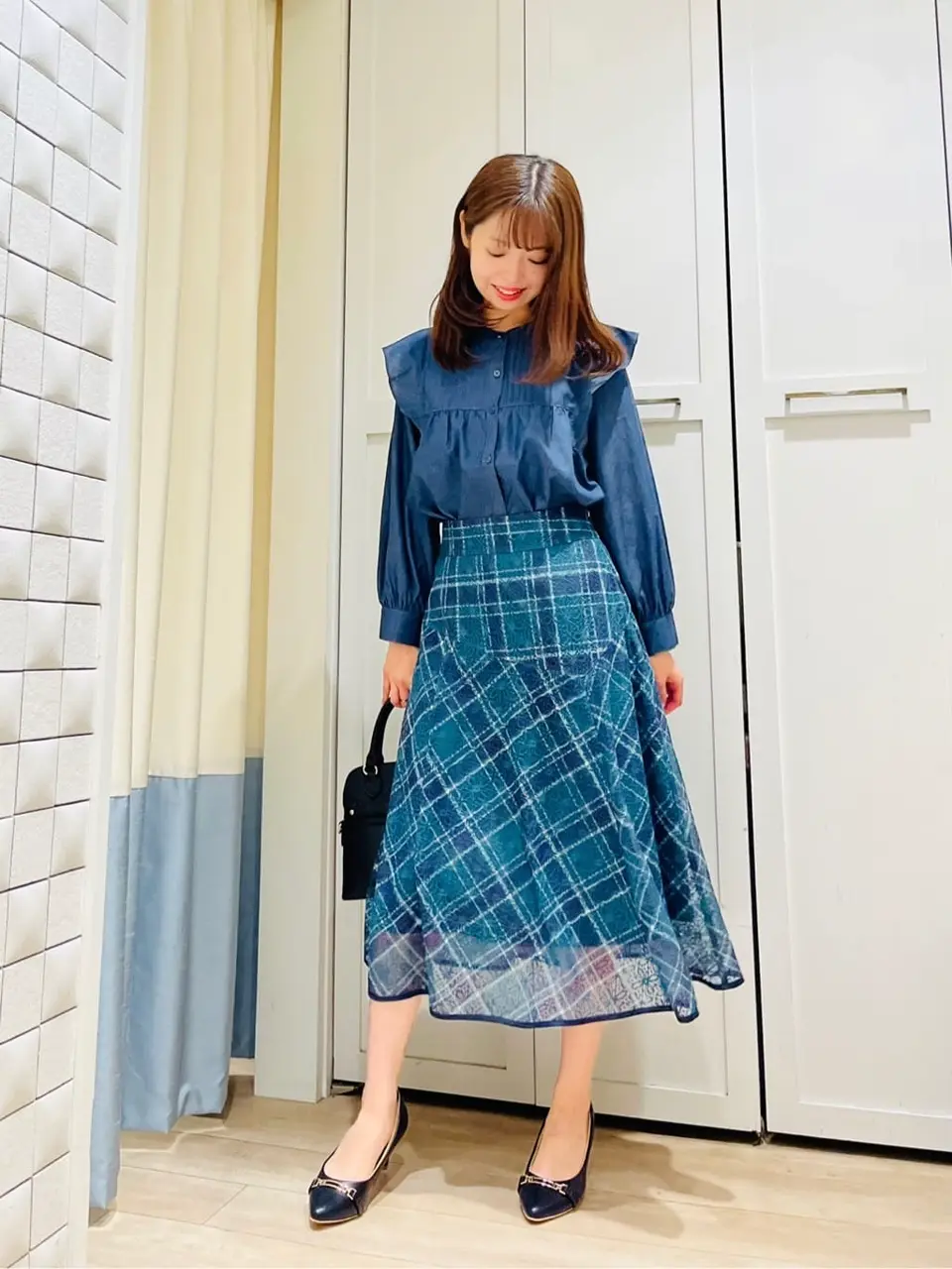 ANY SIS スタッフ コーディネート画像