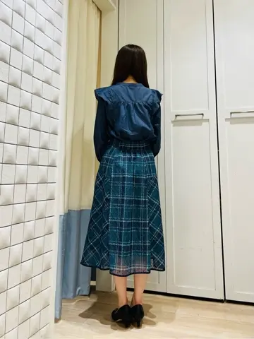 ANY SIS スタッフ コーディネート画像