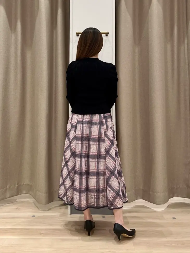 ANY SIS 瀬野 コーディネート画像