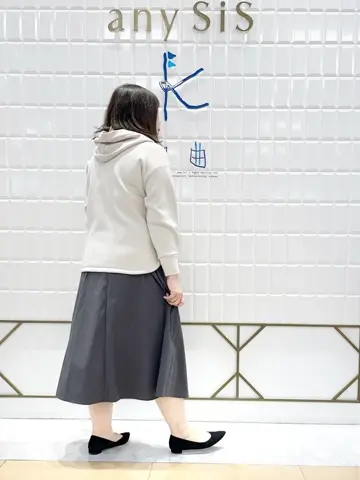 ANY SIS 西田 コーディネート画像