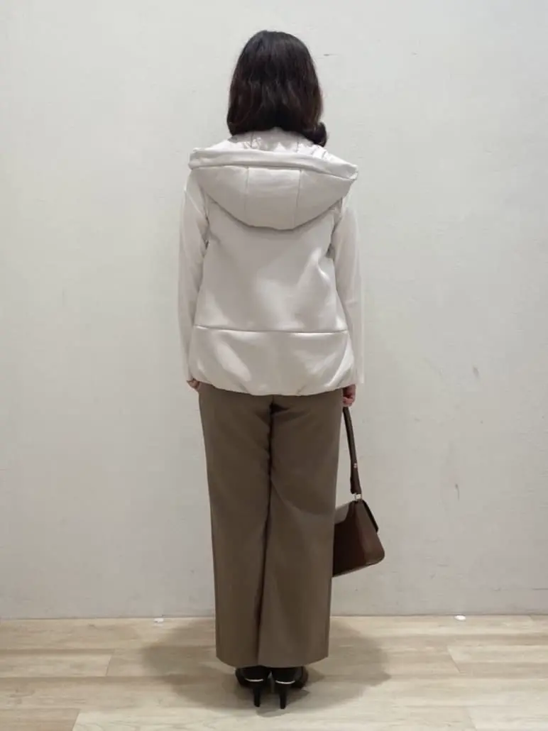 ANY SIS 西出 コーディネート画像