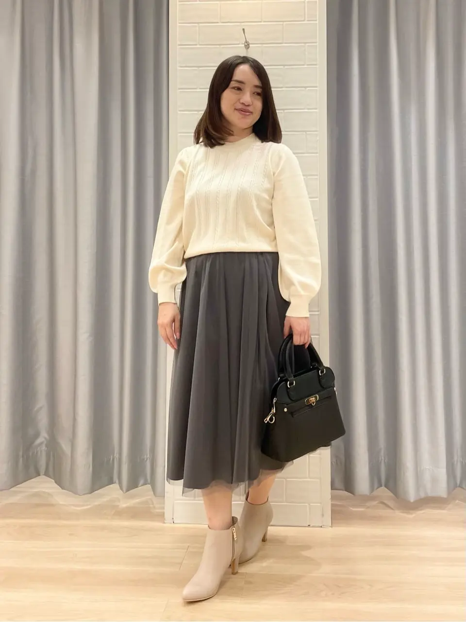 ANY SIS 丸岡 コーディネート画像