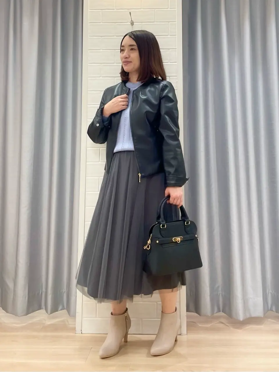 ANY SIS 丸岡 コーディネート画像