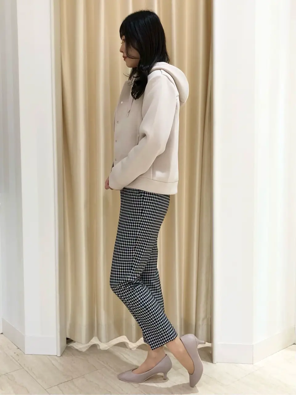 ANY SIS スタッフ コーディネート画像