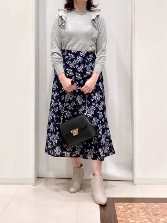 ANY SIS スタッフ コーディネート画像