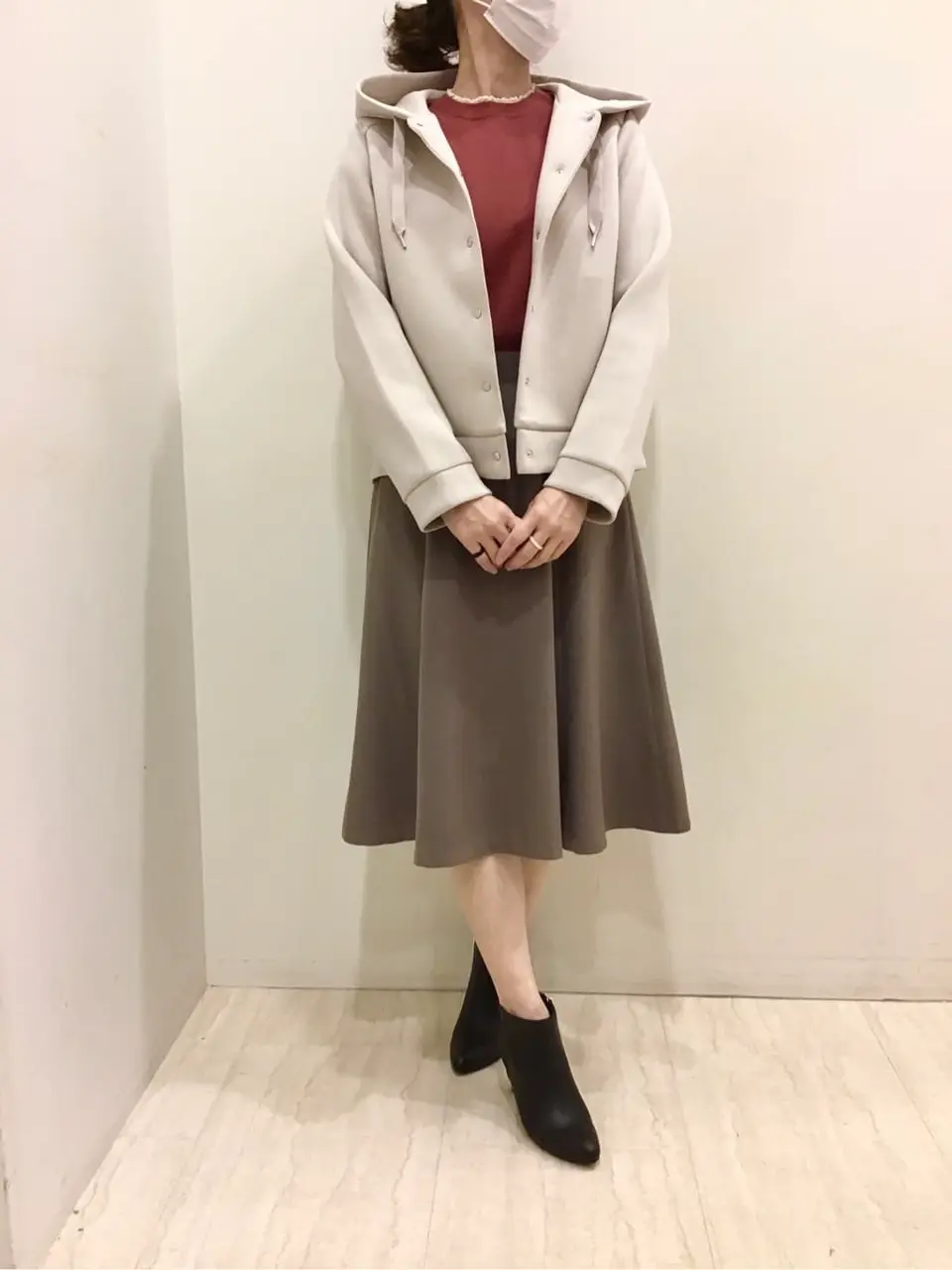 ANY SIS スタッフ コーディネート画像