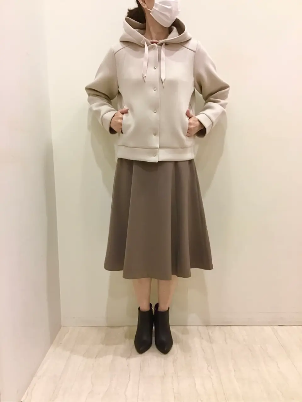 ANY SIS スタッフ コーディネート画像