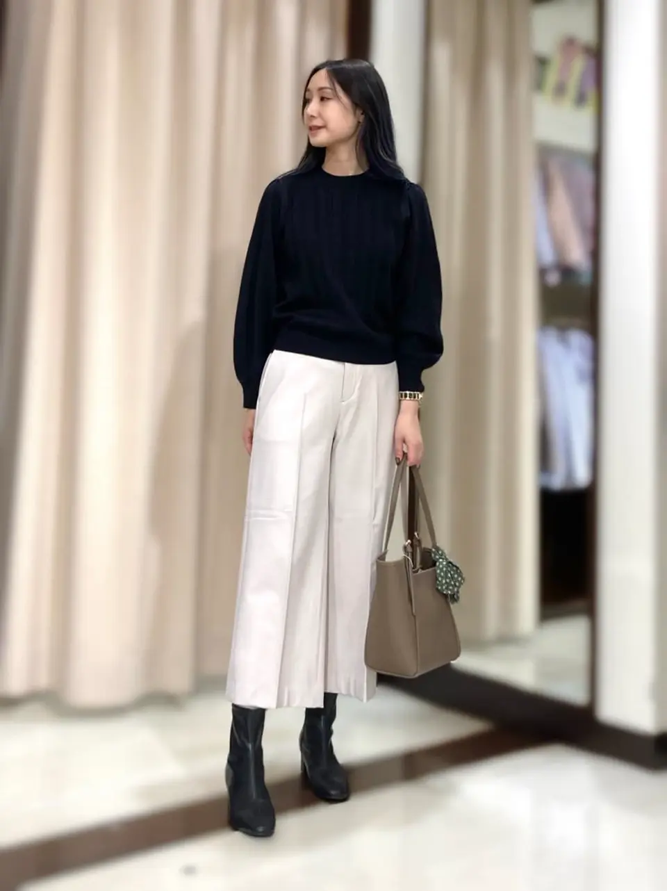 ANY SIS STAFF コーディネート画像