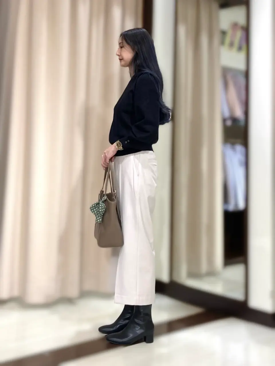 ANY SIS STAFF コーディネート画像