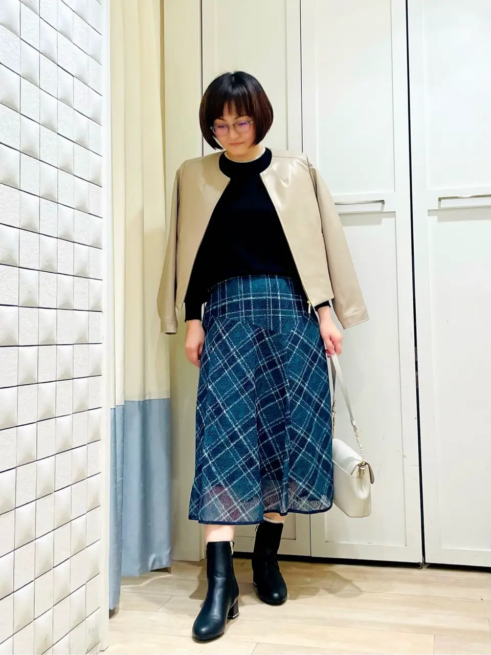 ANY SIS スタッフ コーディネート画像