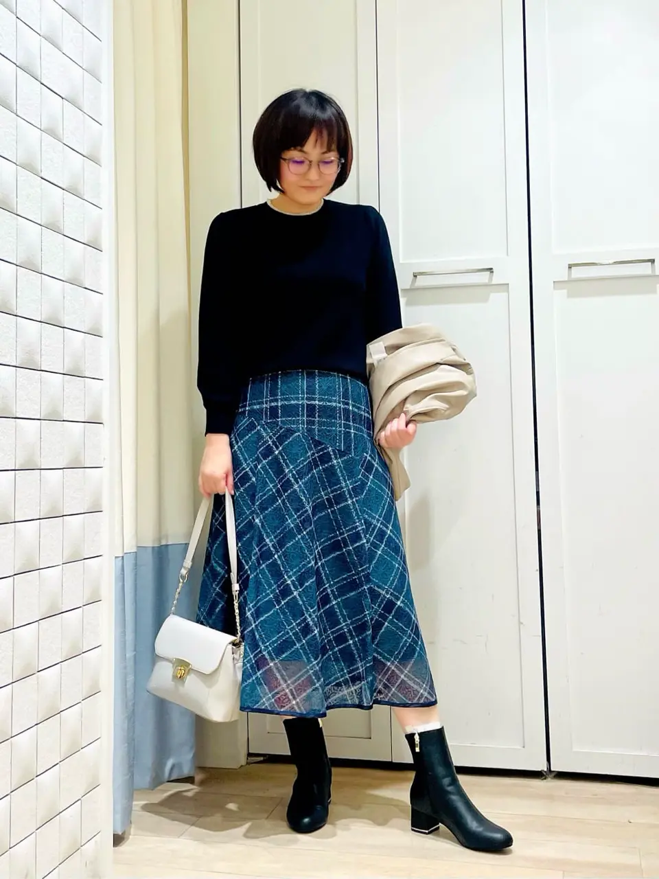 ANY SIS スタッフ コーディネート画像