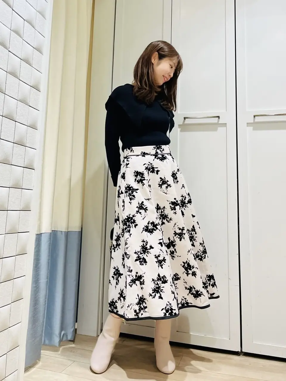 ANY SIS スタッフ コーディネート画像