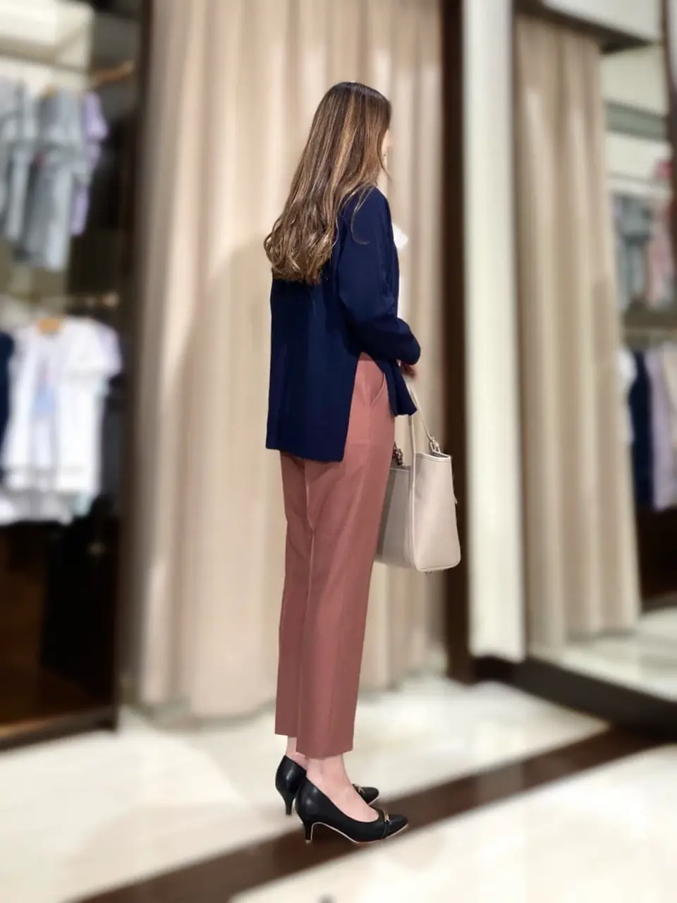 ANY SIS STAFF コーディネート画像